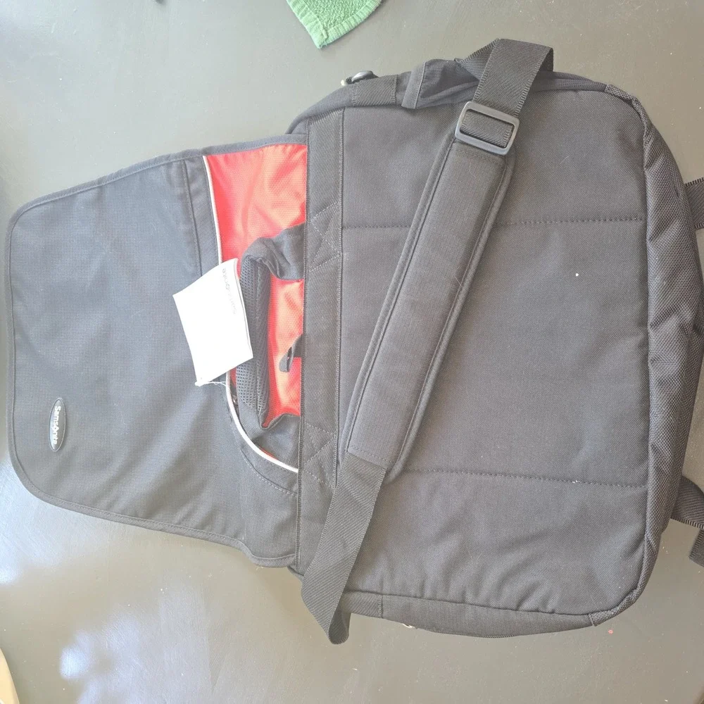 Samsonite‎ Messenger Bag Black Red Laptop Case 74896 A66 Padded Shoulder Strap